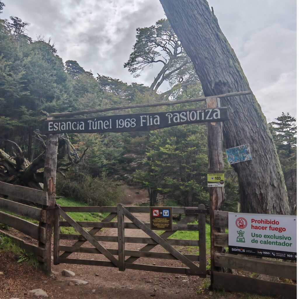 Entrée de la randonnée Estancia Tunel, Ushuaira
